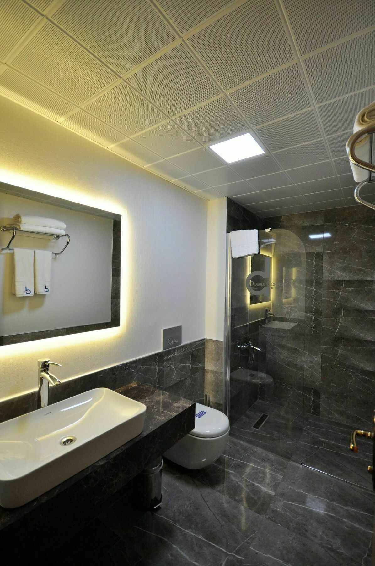 Double Comfort Hotel Ankara Luaran gambar